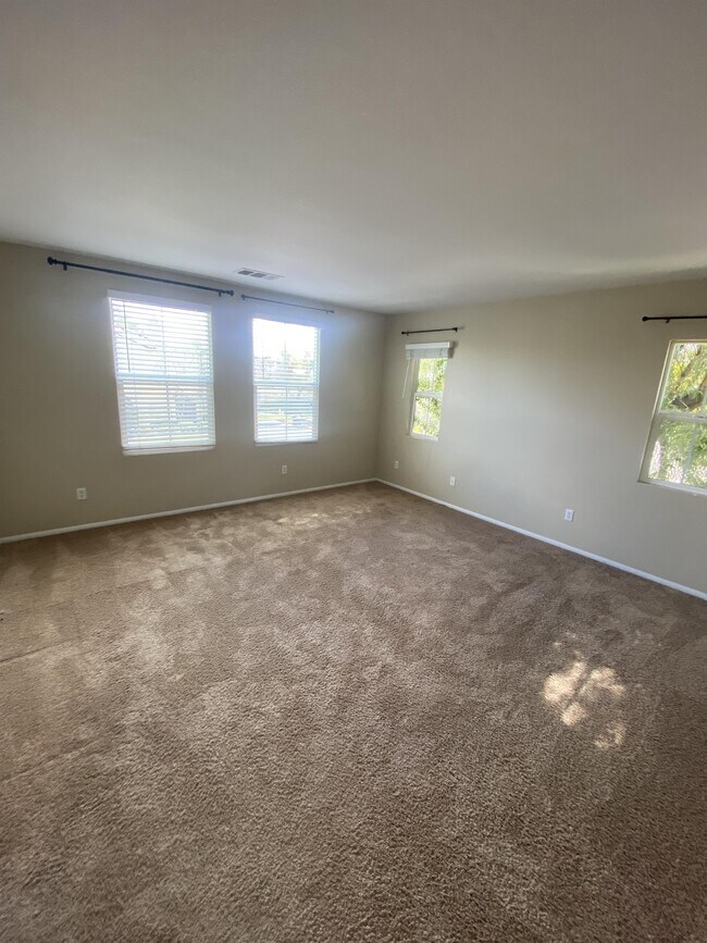 Building Photo - 31595 Mendocino Ct