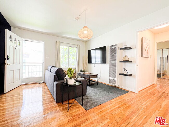 Foto del edificio - 1173 Amherst Ave