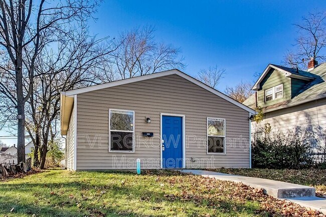 Building Photo - 2426 N Dearborn St