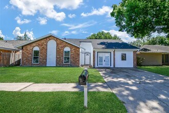 Building Photo - 7203 Santa Rita Dr