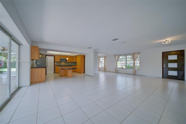 Foto del edificio - 7460 SW 109th Terrace