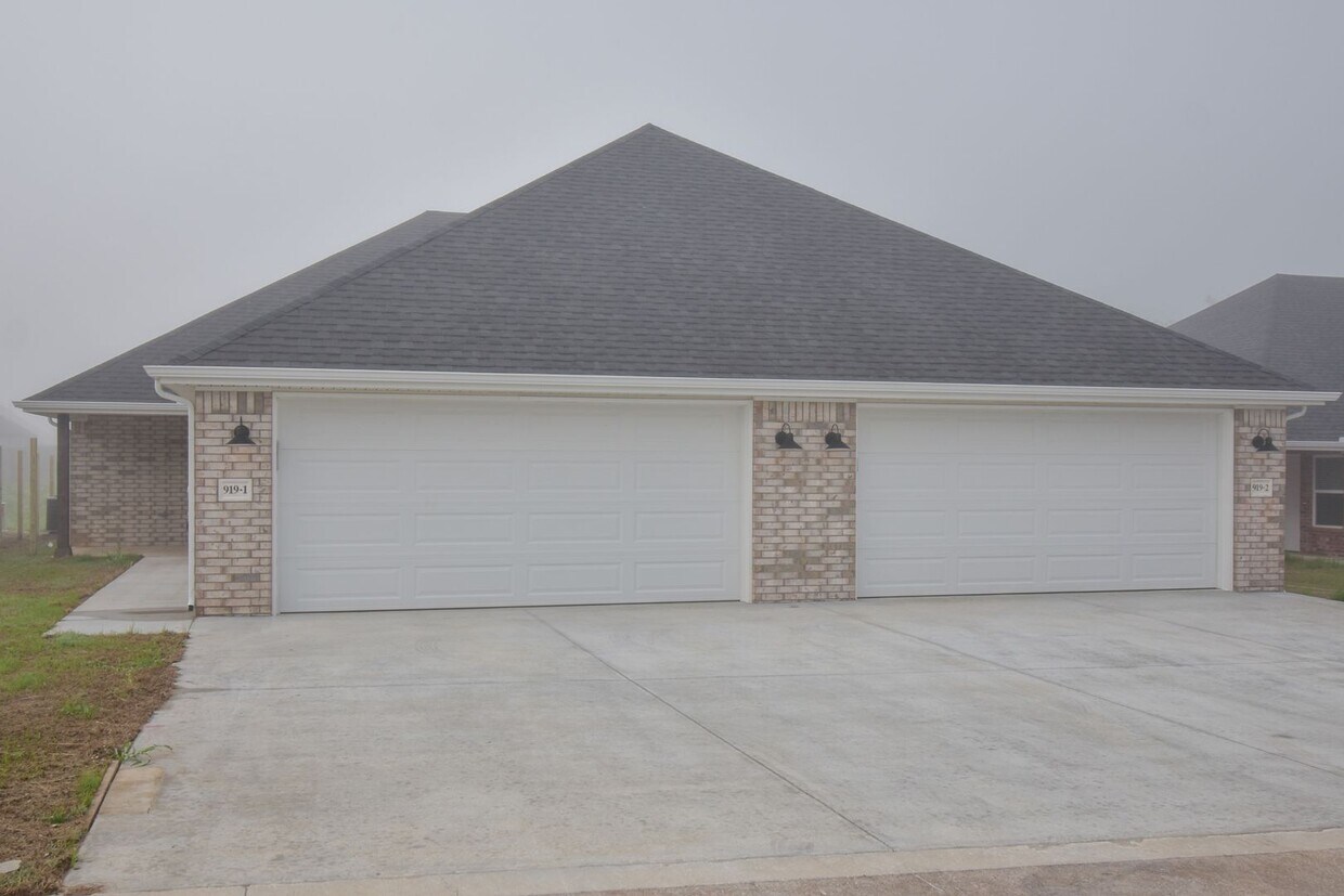 3 Bedroom 2 Bath Duplex in Prairie Grove!! - 3 Bedroom 2 Bath Duplex in Prairie Grove!!