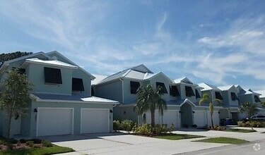 Building Photo - 3931 Playa Del Sol Dr