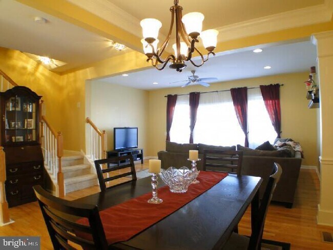 Foto del edificio - 1914 Cavalier Ln