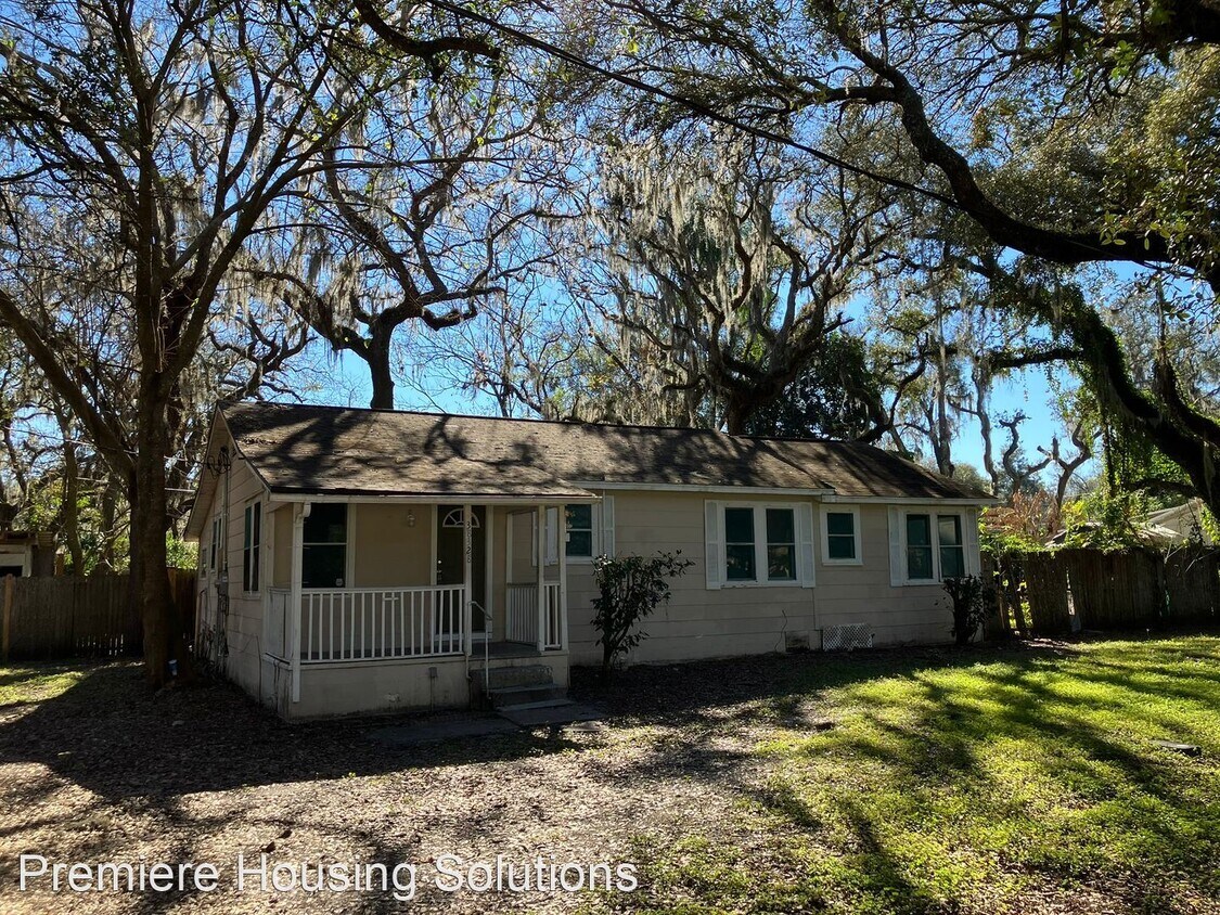 3 br, 2 bath House 38328 Alston Ave. House Rental in Zephyrhills