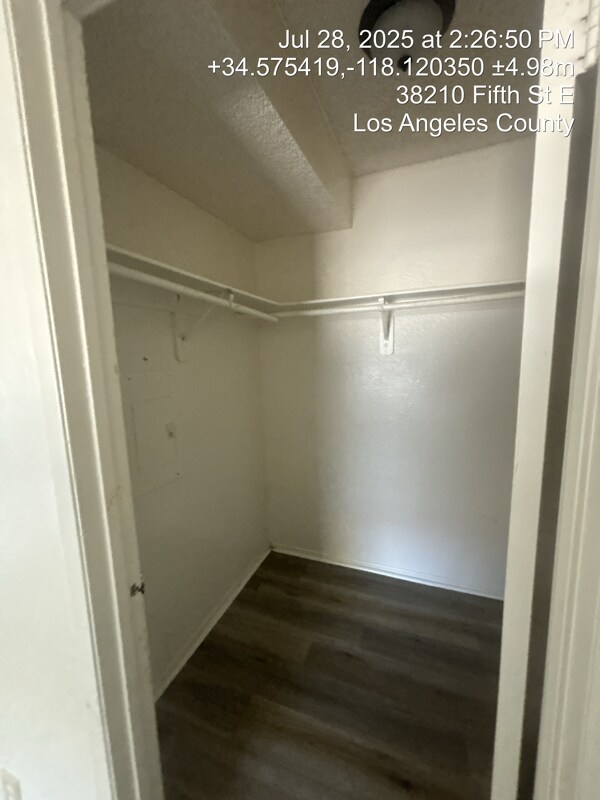 Foto del edificio - 38210 5th St E