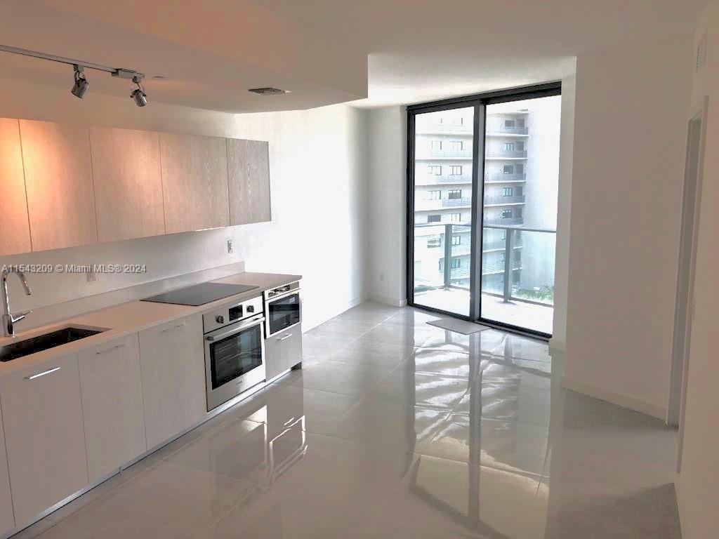 Foto principal - 501 NE 31st St