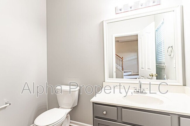 Building Photo - 322 Highgate Cir