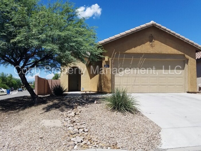 Foto principal - 1596 W Gentle Brook Trl