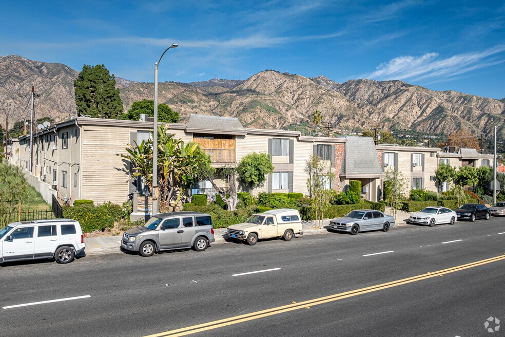 The Foothills at Eaton Canyon