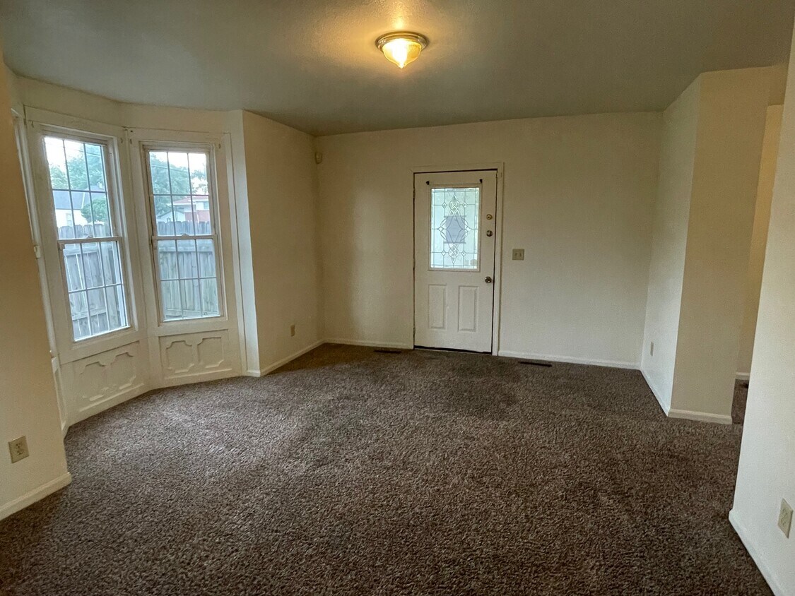 Foto principal - 506 N Webster St