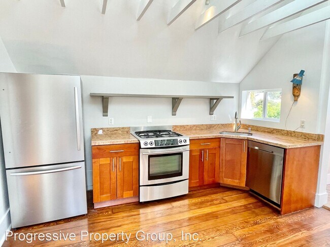 Building Photo - 2 br, 1 bath House - 589 Missouri Street
