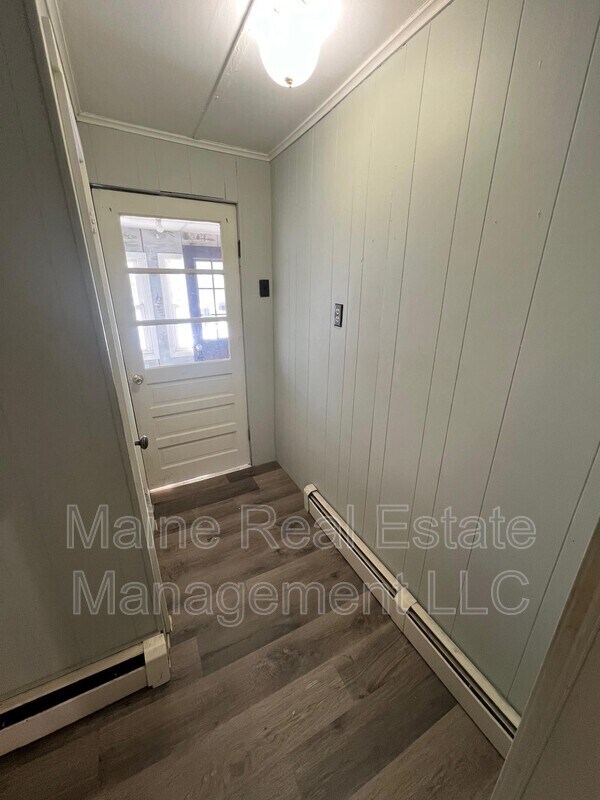 8 Winter St Unit Apt. 2, Fairfield, ME 04937 Condo for Rent in