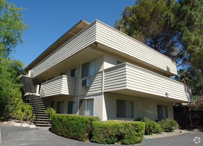 Building Photo - Lafayette Patio Apartments
