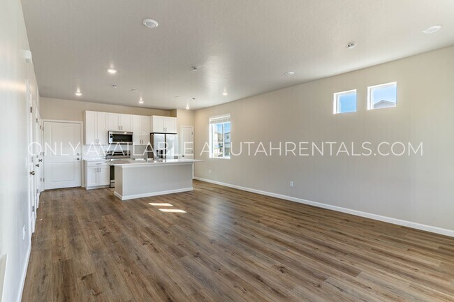 Foto del edificio - 100 Riverside Drive