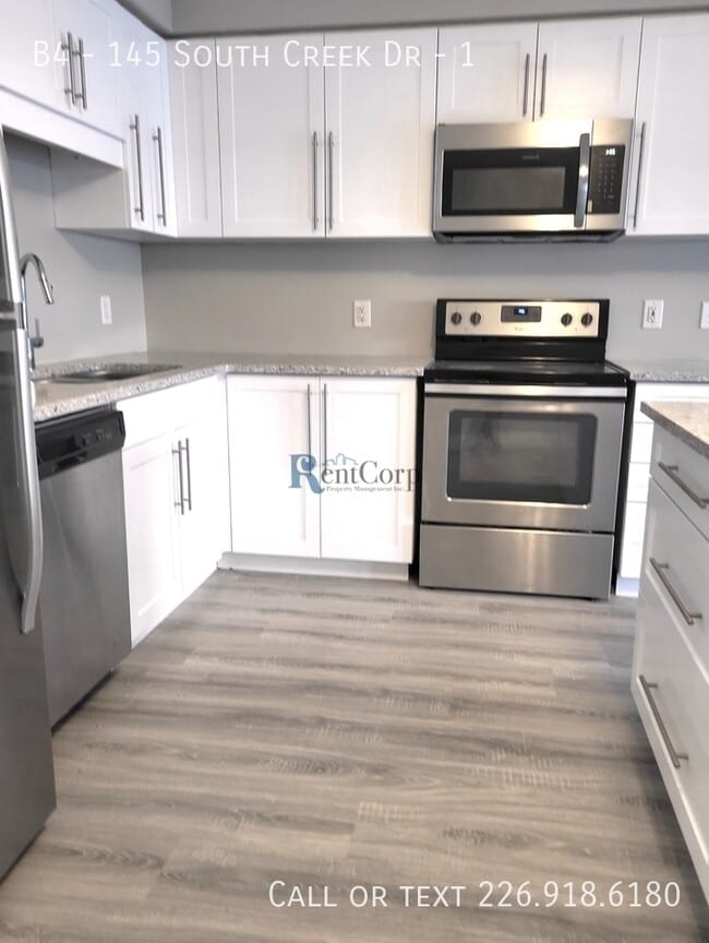 Building Photo - 145-145 S Creek Dr