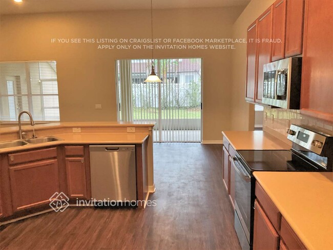 Building Photo - 26811 Shoregrass Dr