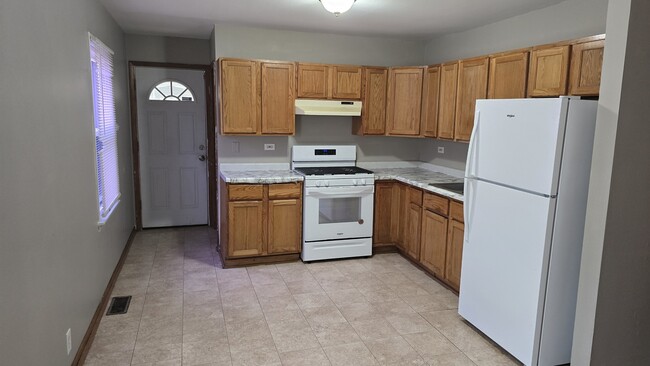 Building Photo - 22426 Chappel Ave