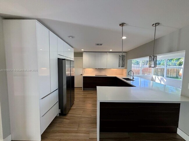 Foto del edificio - 401 S Highland Dr