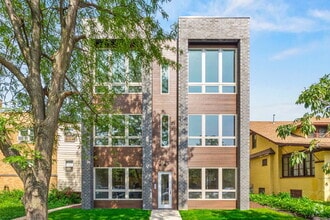 Building Photo - 4931 N Kimball Ave