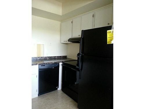 Building Photo - 2500 Coral Springs Dr