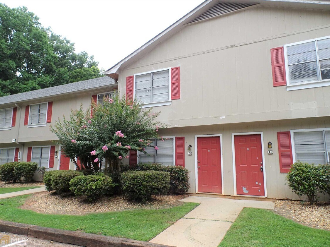 364 N 19th St Unit G, Griffin, GA 30223 Apartment for Rent in Griffin