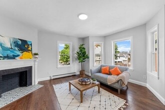 Building Photo - 2 Westerly St