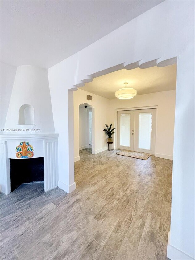 Foto principal - 1040 Lenox Ave