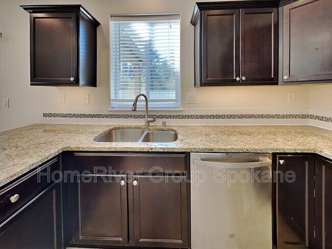Foto del edificio - 1315 N Rogue River St