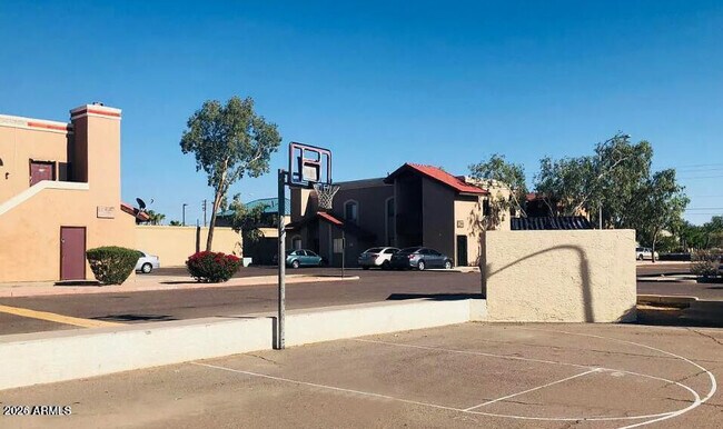 Foto del edificio - 2650 E McKellips Rd