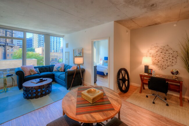 Foto del edificio - 155 N Desplaines St