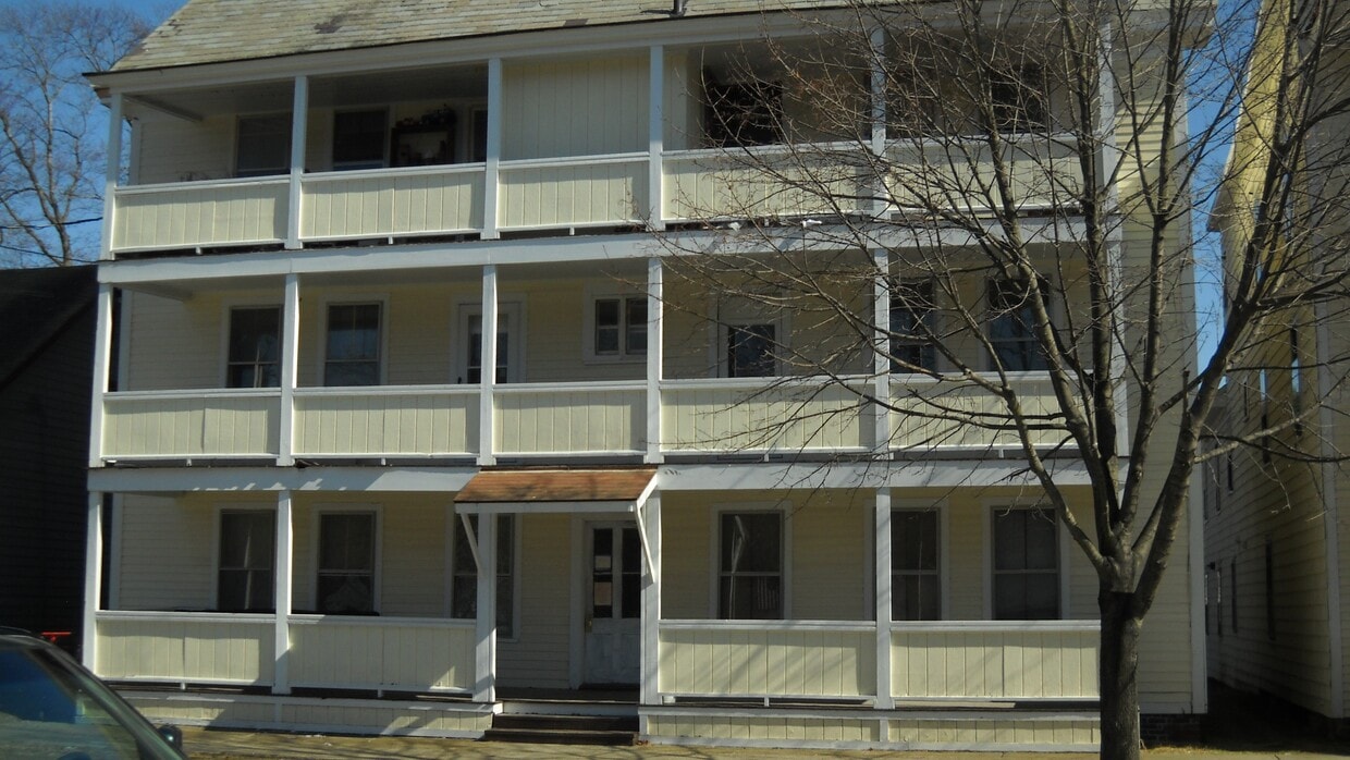 105 G St, Montague, MA 01376 Apartments in Montague, MA