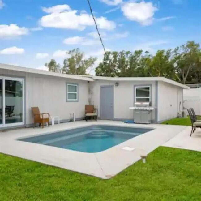 Foto del edificio - 2539 Trinidad St