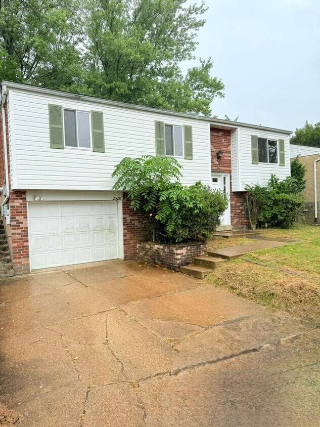 Beautiful UPDATED 3bd 2ba Home in Penn Hills! - Beautiful UPDATED 3bd 2ba Home in Penn Hills!