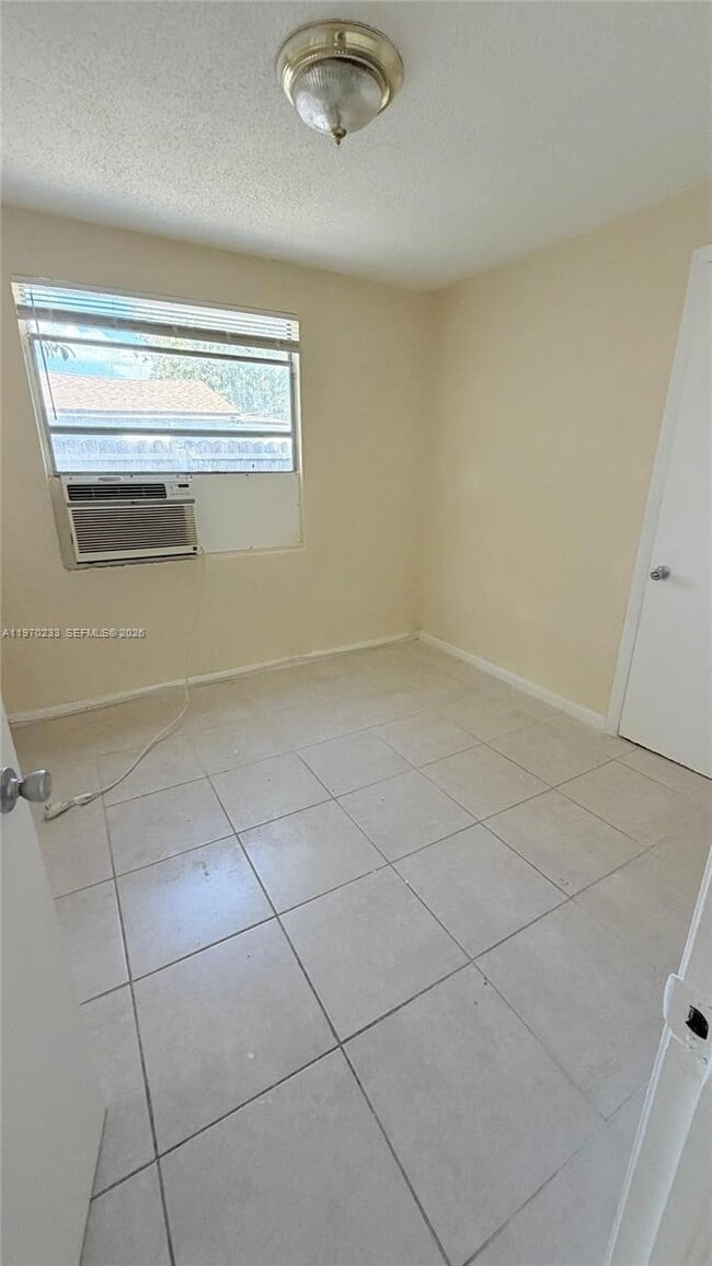 Foto del edificio - 2954 NW 51st Terrace