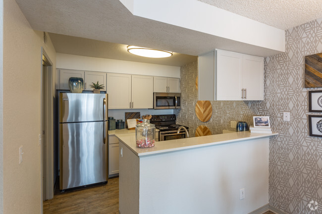 1HAB, 1BA - 699 ft² - Alvista Trailside Apartments