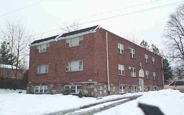 Primary Photo - Hantel Arms