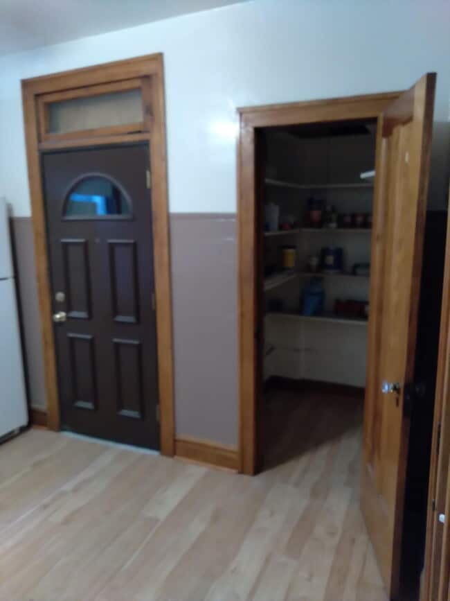 Kitchen pantry - 4208 N Linder Ave