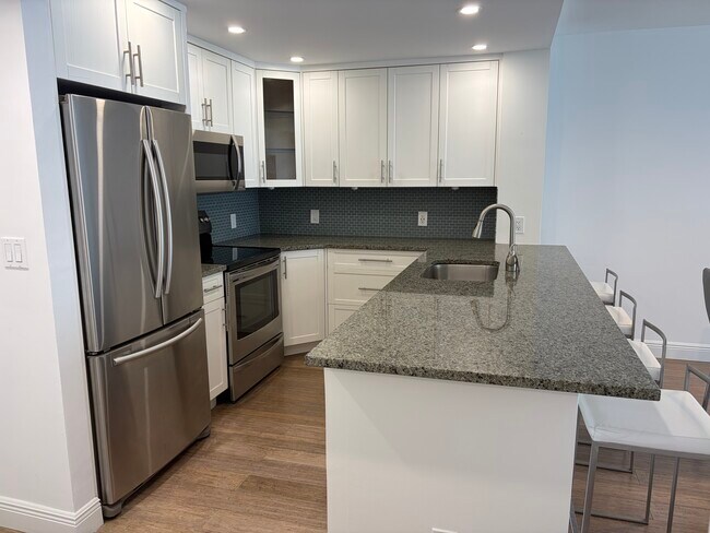 Building Photo - 3540 S Ocean Blvd