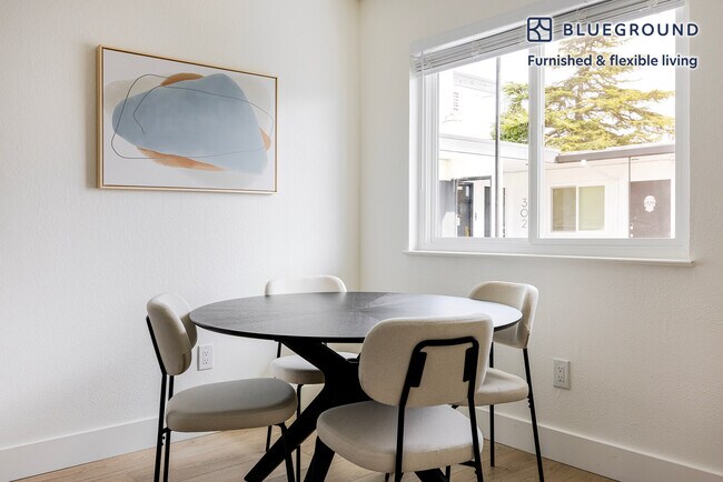 Foto del edificio - 2124 Parker St