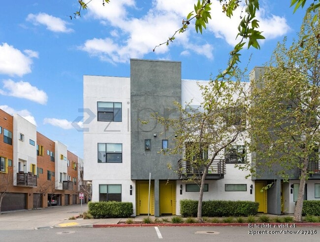 Building Photo - 1501 Prescott St