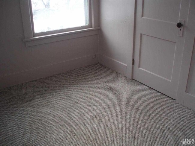 Foto del edificio - 1811 Tilden Ave