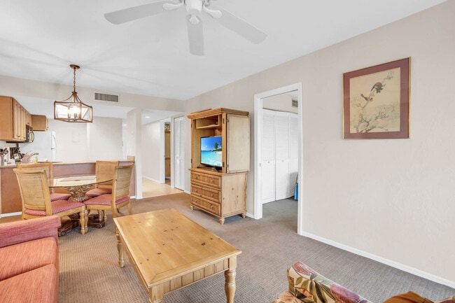 Building Photo - 600 Neapolitan Way