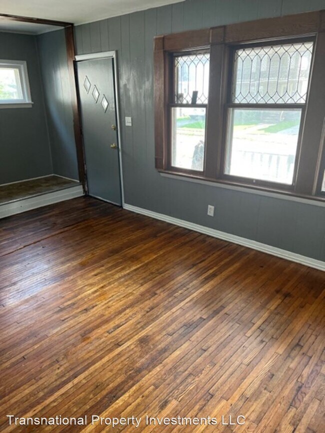 Building Photo - 3 br, 1.5 bath House - 9910 Zimmer Ave