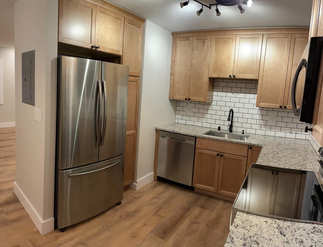 Foto principal - 1627 Logan St