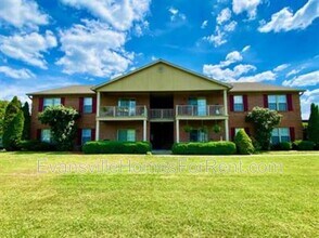 Building Photo - 1713 N Spring St