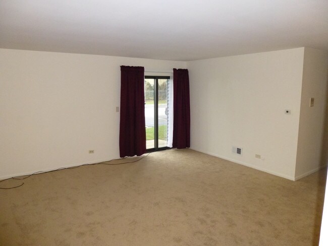 Building Photo - 7461 Blackburn Ave