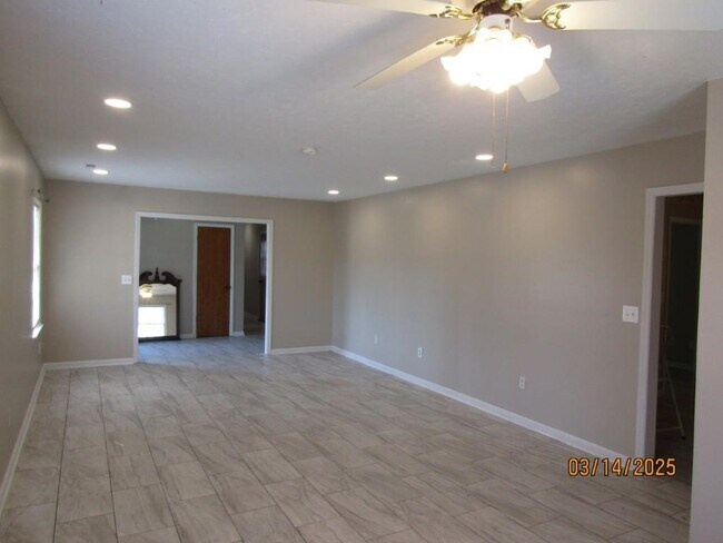 Foto del edificio - 1345 Dick Pond Rd
