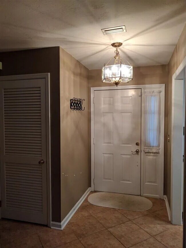 Foto del edificio - Stunning 3-Bed, 2-Bath Home in the Heart of Killearn Estates!
