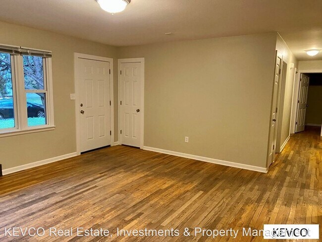 Building Photo - 4 br, 2 bath House - 1216 Columbine Ct
